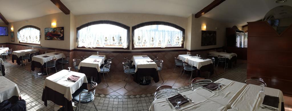 La Locanda Del Cavaliere Borgo Montello Buitenkant foto