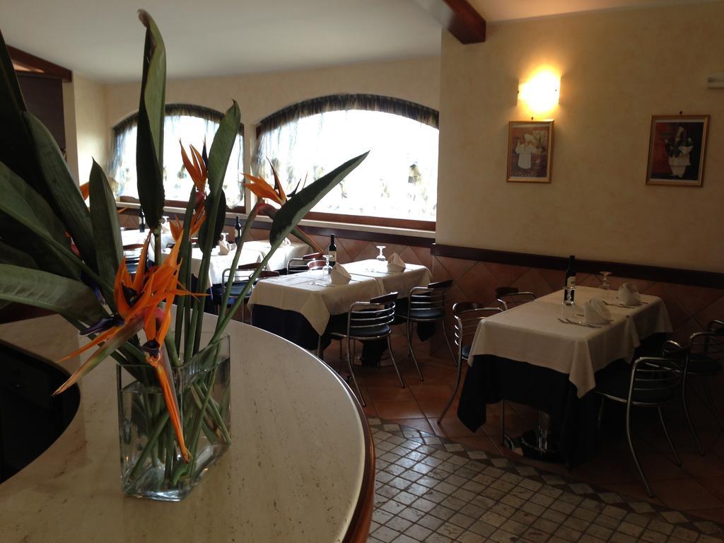 La Locanda Del Cavaliere Borgo Montello Buitenkant foto
