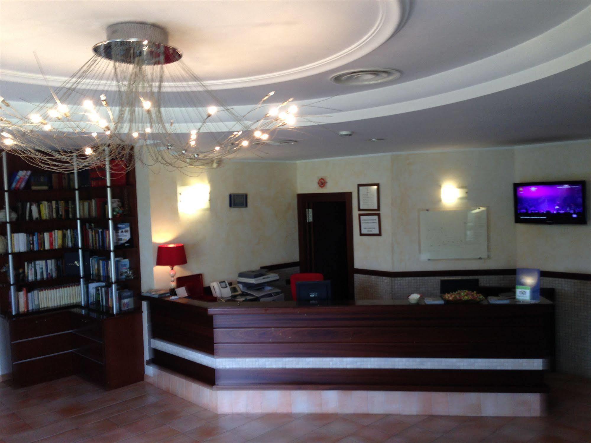 La Locanda Del Cavaliere Borgo Montello Buitenkant foto