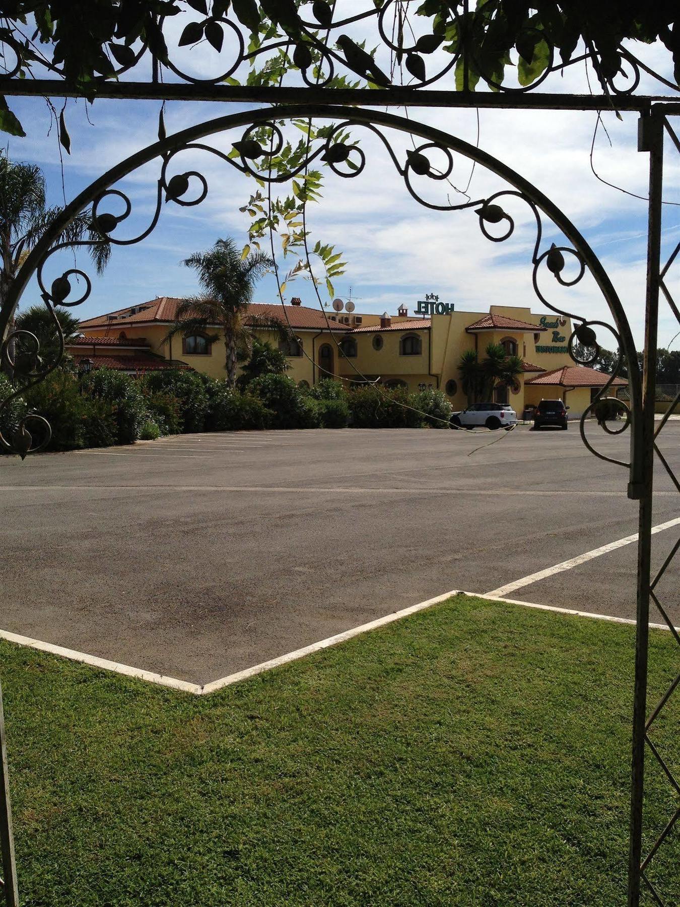 La Locanda Del Cavaliere Borgo Montello Buitenkant foto